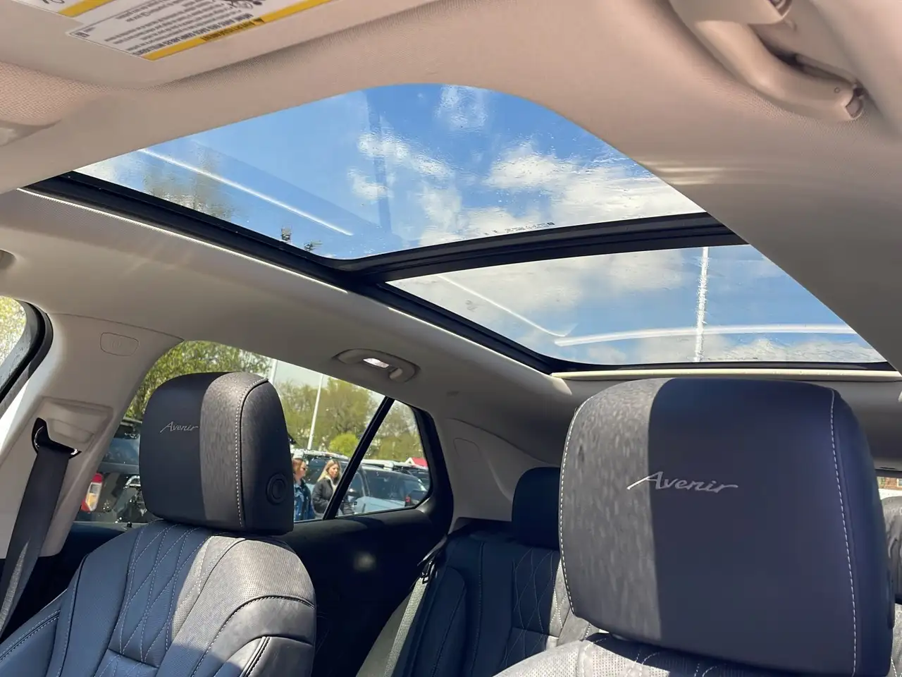 Buick Envision photo Buick Envision