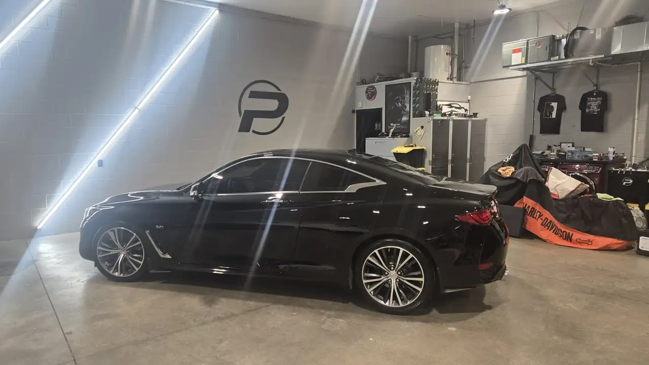 2017 Infiniti Q60