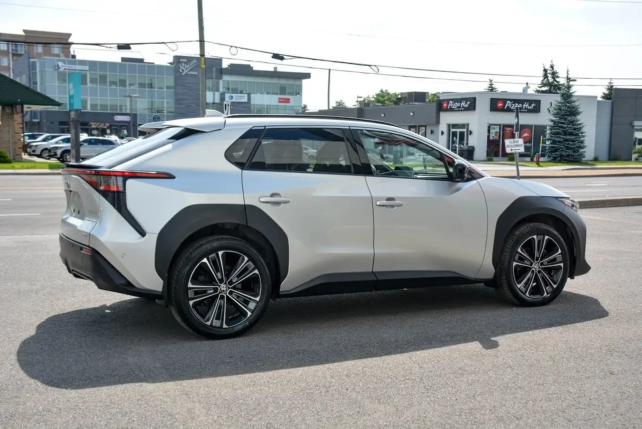 Toyota bZ4X photo Toyota bZ4X