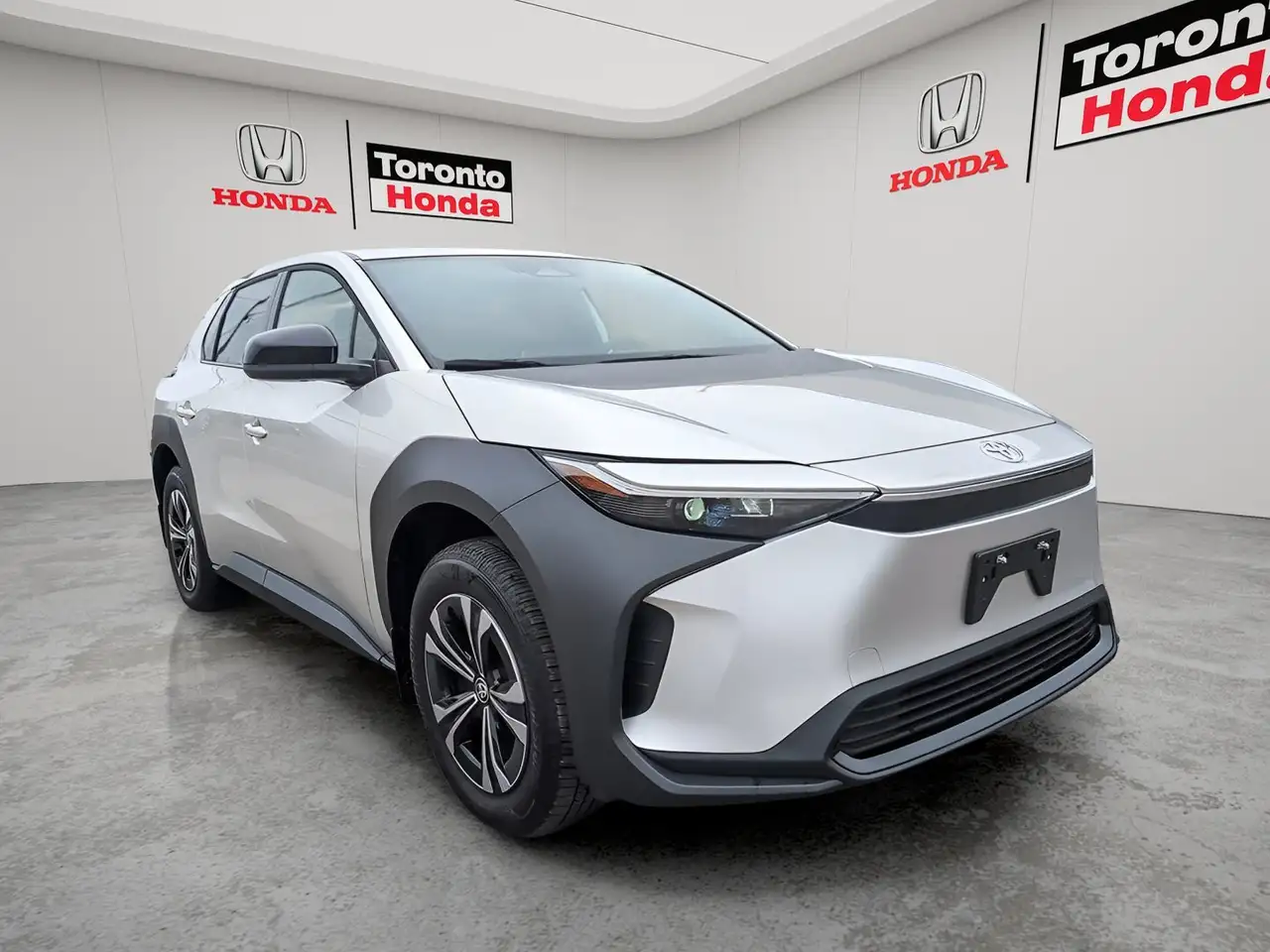 Toyota bZ4X photo Toyota bZ4X
