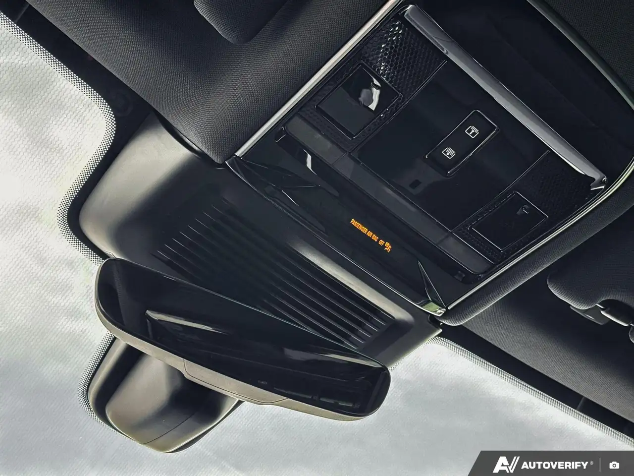 Land Rover Range Rover Sport снимка Land Rover Range Rover Sport