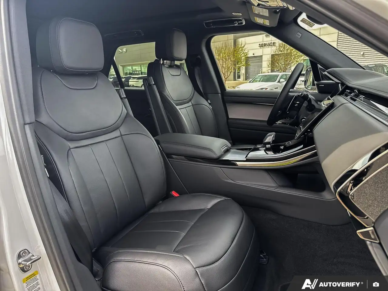 Land Rover Range Rover Sport снимка Land Rover Range Rover Sport