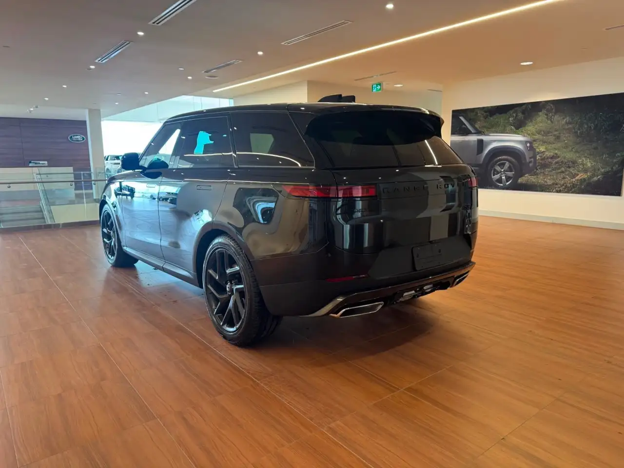 Land Rover Range Rover Sport снимка Land Rover Range Rover Sport