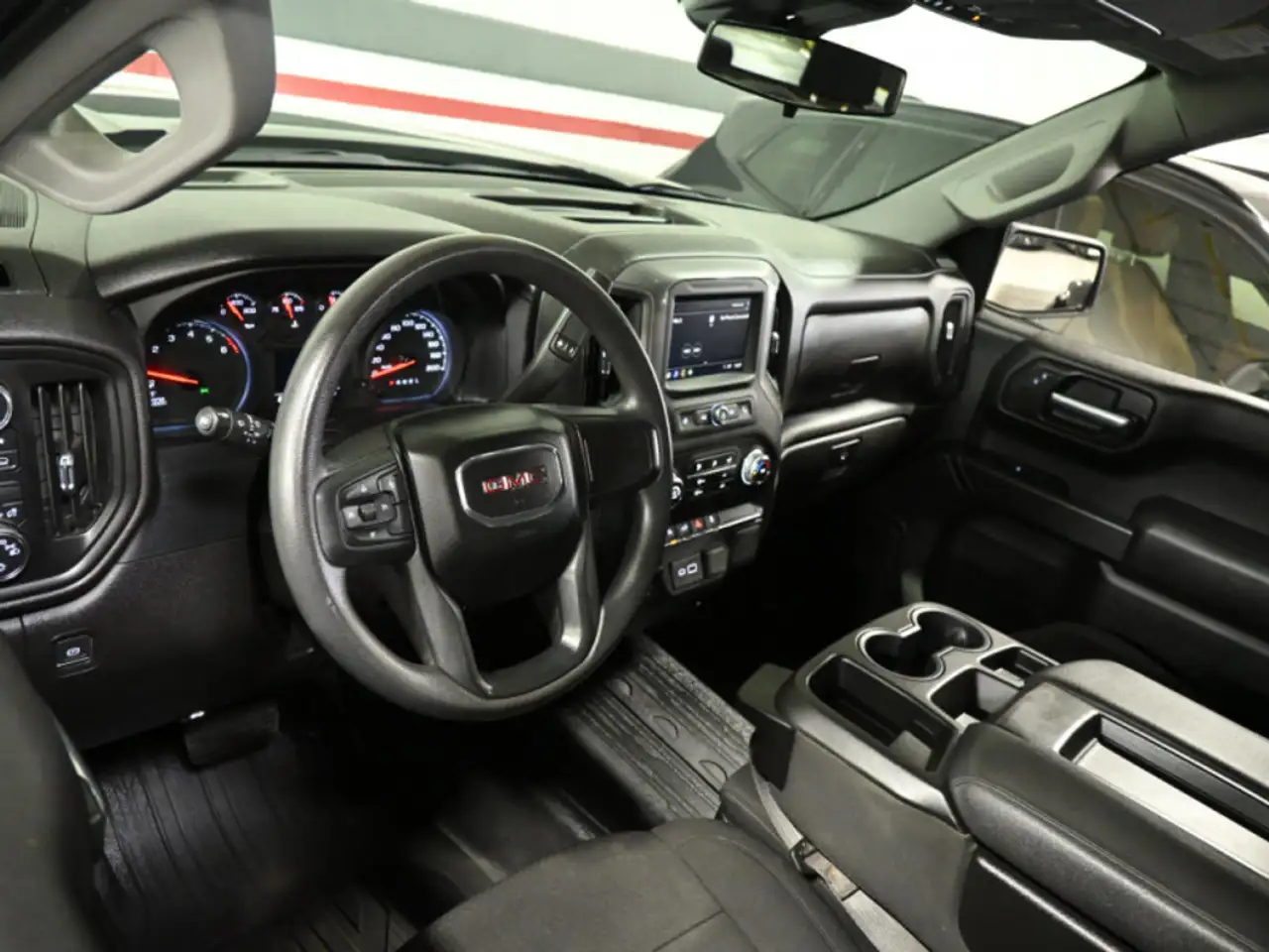 GMC Sierra 1500 снимка GMC Sierra 1500