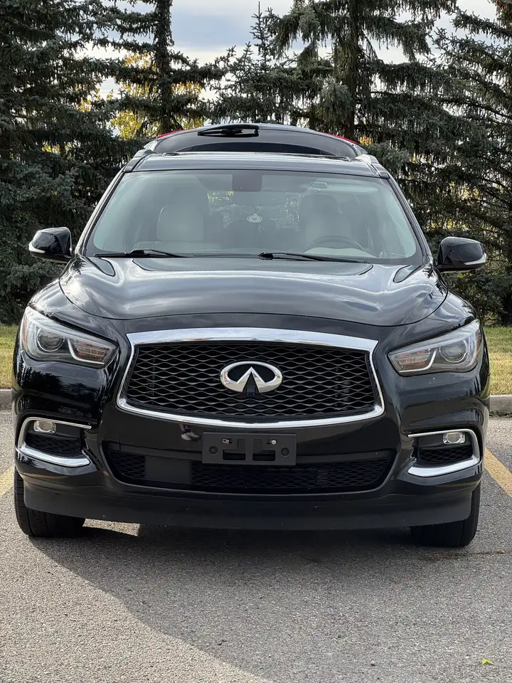 Infiniti QX60 снимка Infiniti QX60