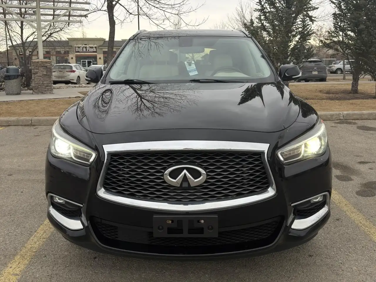 Infiniti QX60 снимка Infiniti QX60