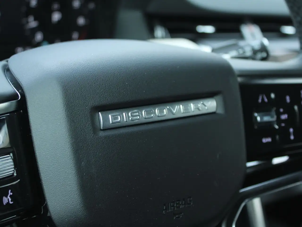 Land Rover Discovery Sport снимка Land Rover Discovery Sport