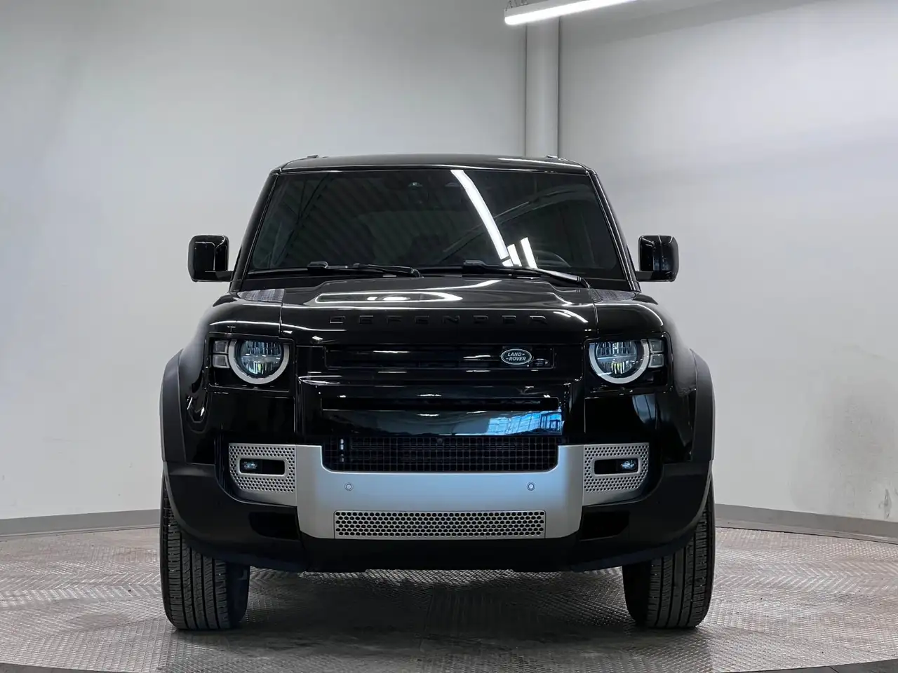 Land Rover Defender снимка Land Rover Defender