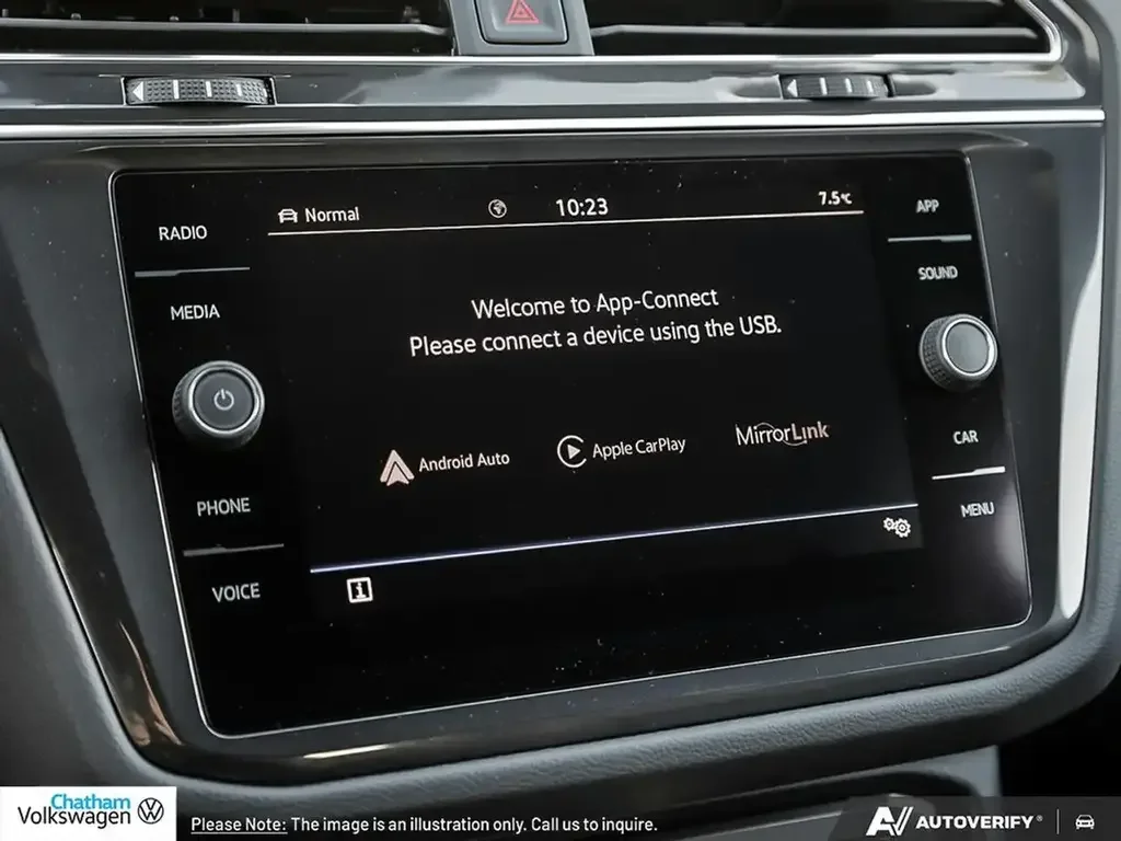 Volkswagen Tiguan photo Volkswagen Tiguan
