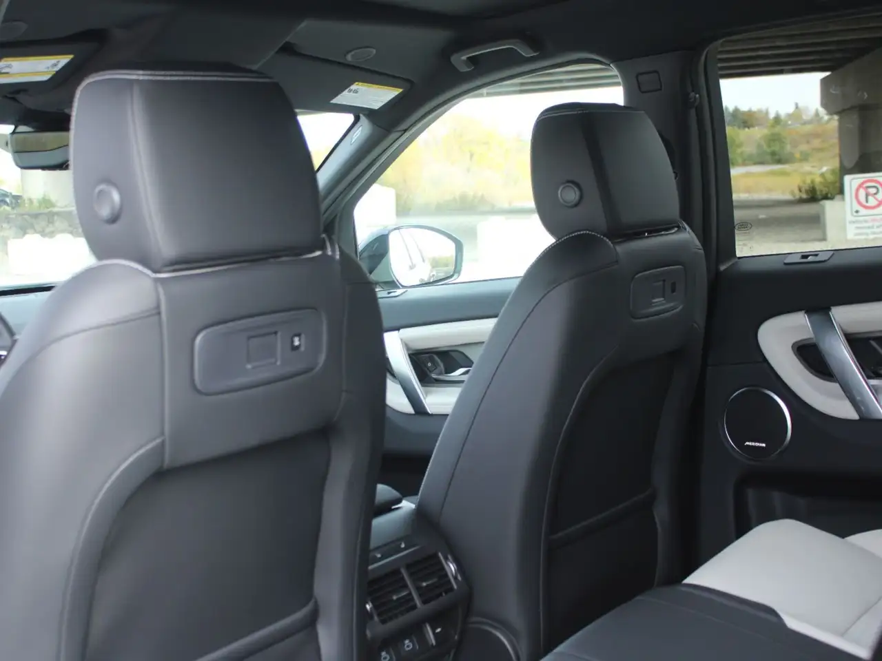 Land Rover Discovery Sport снимка Land Rover Discovery Sport