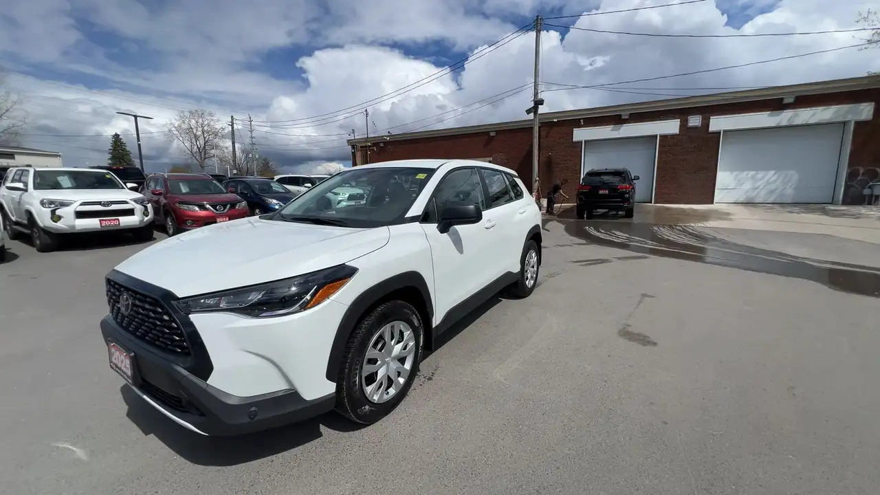 Toyota Corolla Cross photo Toyota Corolla Cross