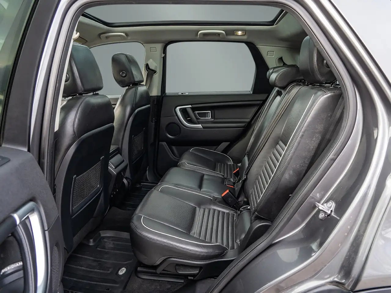 Land Rover Discovery Sport снимка Land Rover Discovery Sport