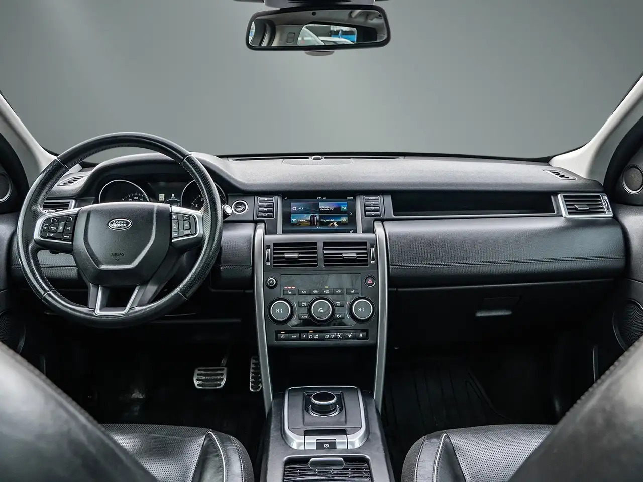 Land Rover Discovery Sport снимка Land Rover Discovery Sport