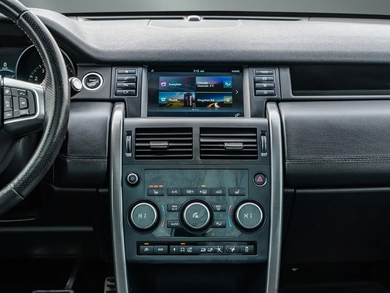 Land Rover Discovery Sport снимка Land Rover Discovery Sport