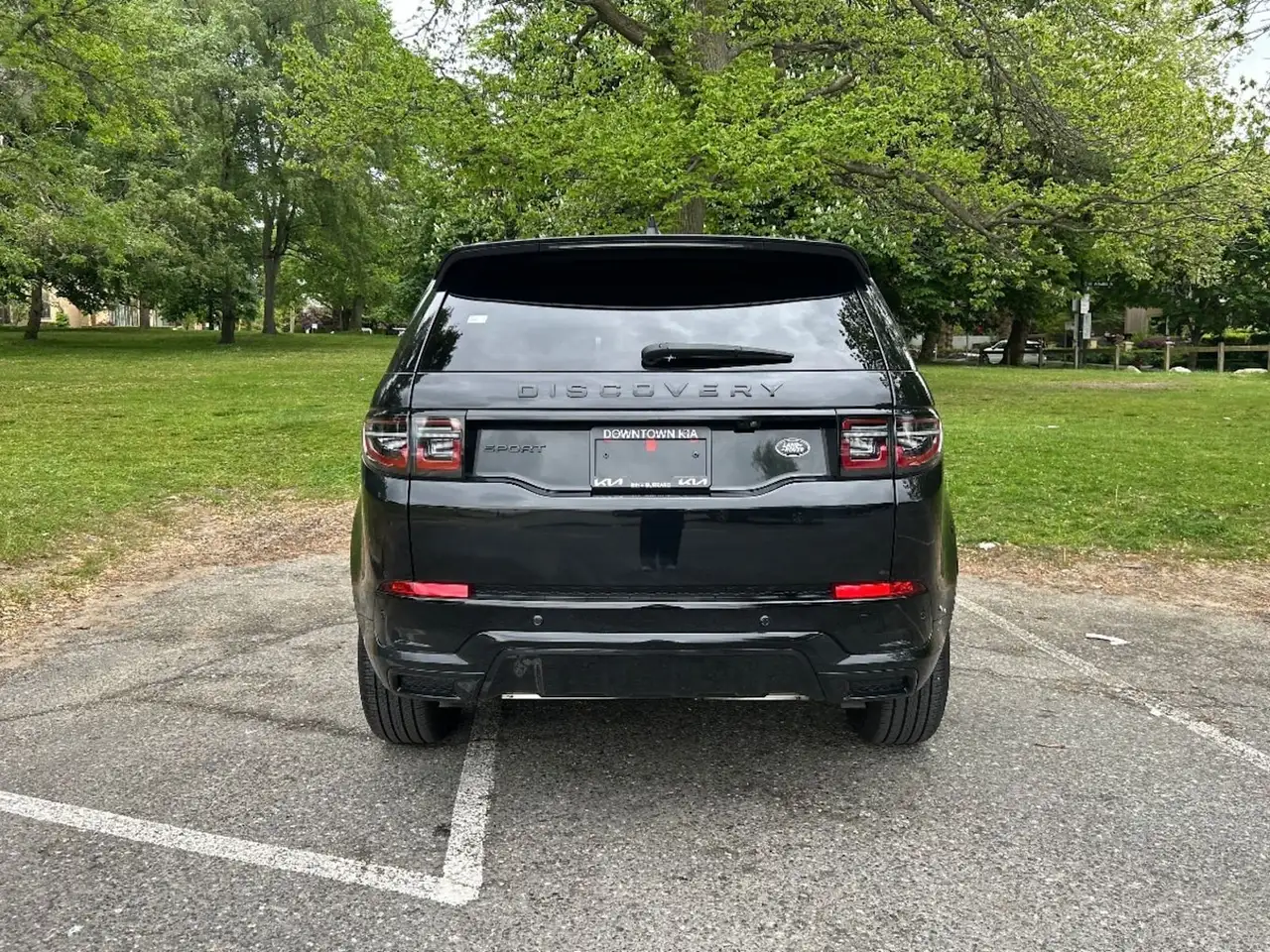 Land Rover Discovery Sport снимка Land Rover Discovery Sport