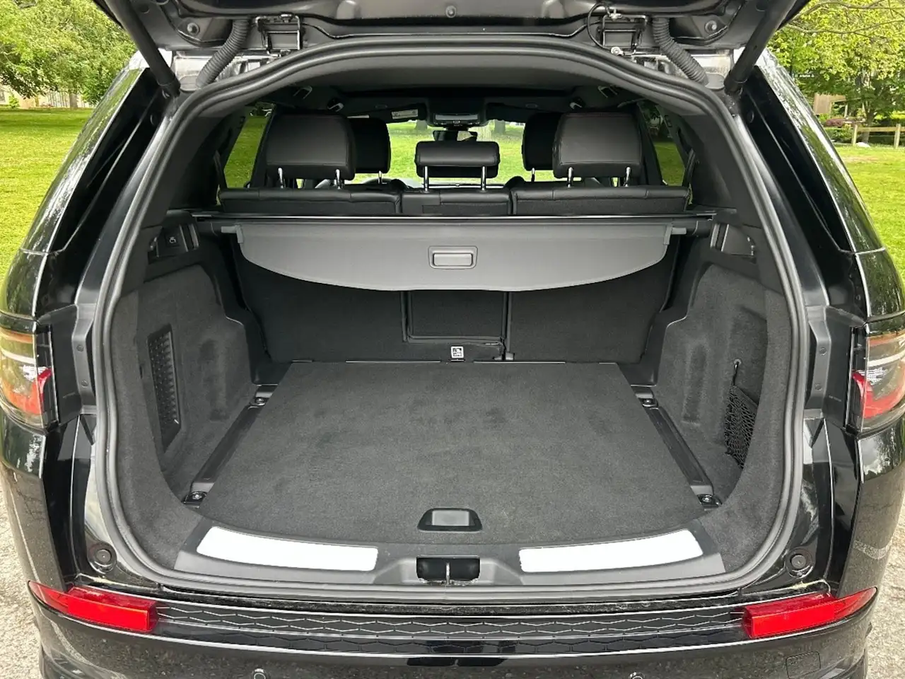 Land Rover Discovery Sport снимка Land Rover Discovery Sport