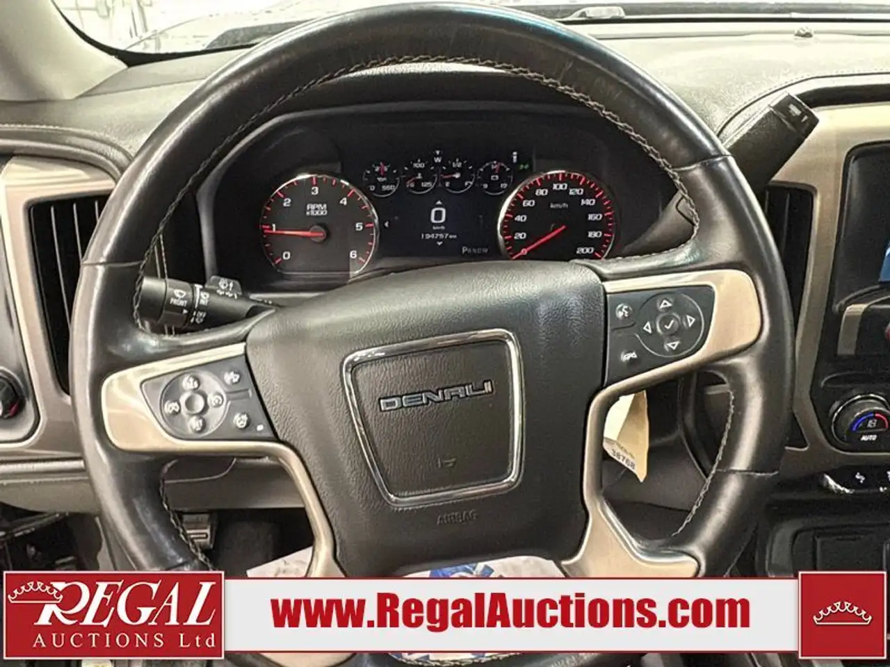 GMC Sierra 1500 photo GMC Sierra 1500