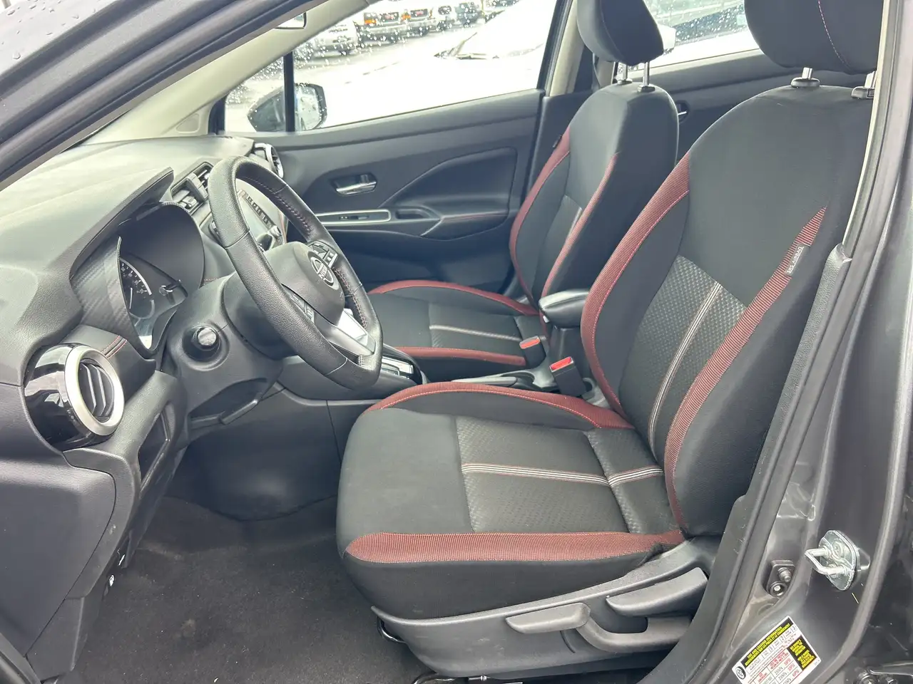 Nissan Versa photo Nissan Versa