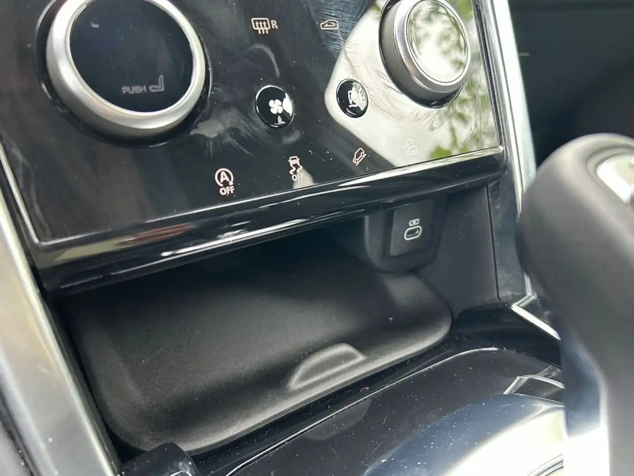 Land Rover Discovery Sport снимка Land Rover Discovery Sport