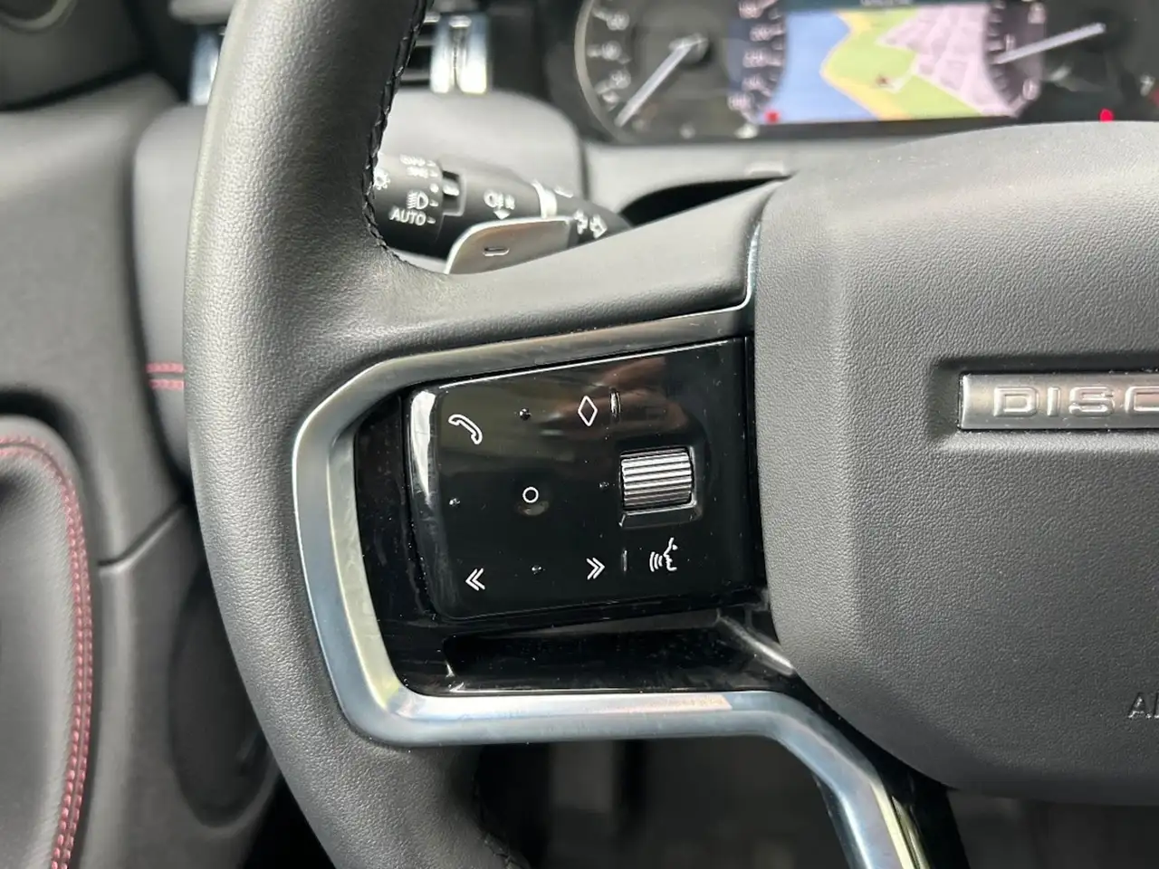 Land Rover Discovery Sport снимка Land Rover Discovery Sport