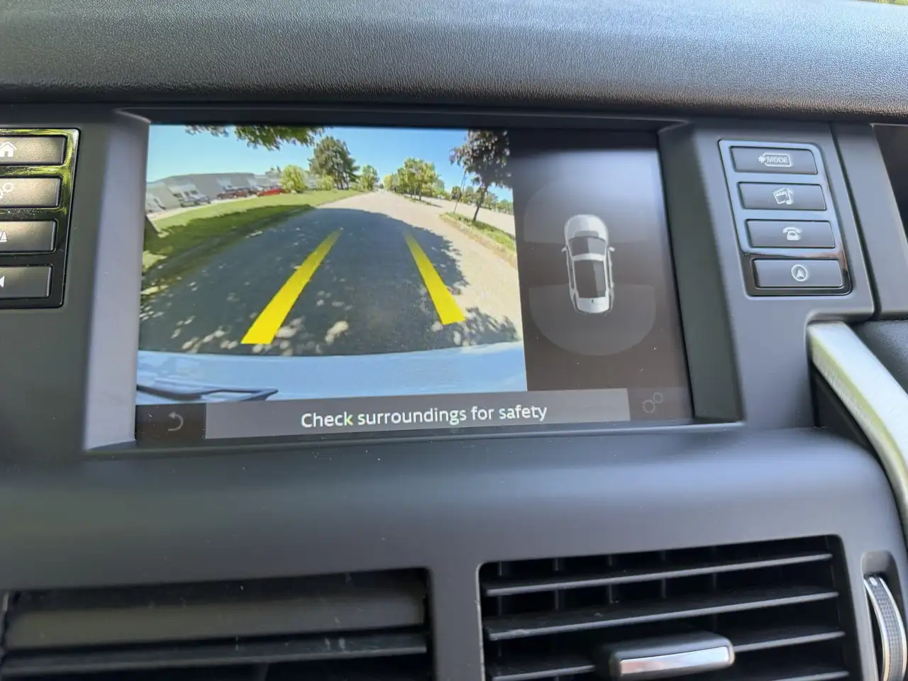 Land Rover Discovery Sport снимка Land Rover Discovery Sport