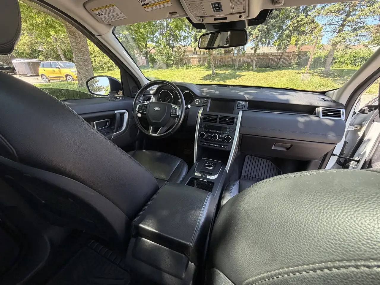 Land Rover Discovery Sport снимка Land Rover Discovery Sport