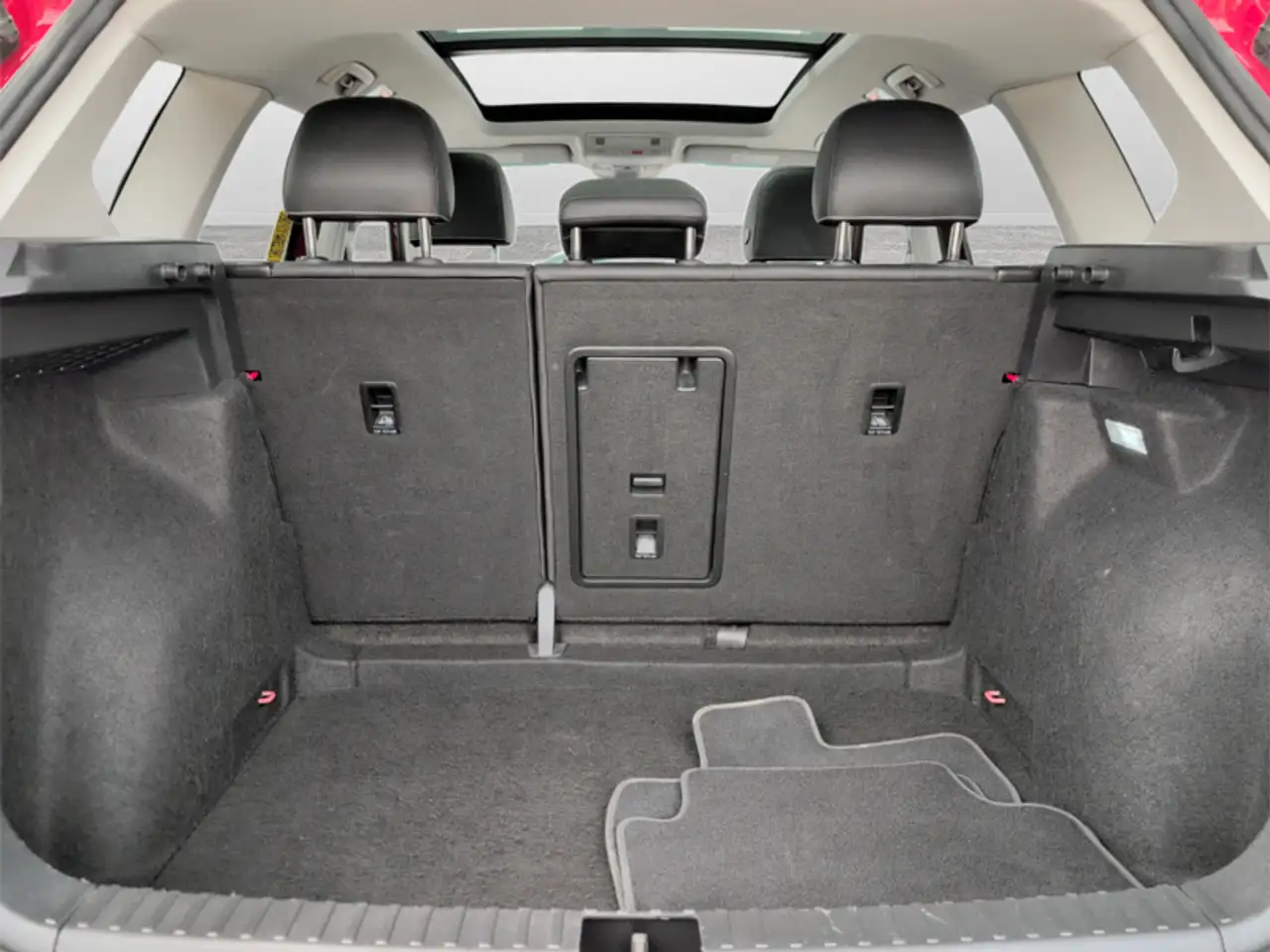 Volkswagen Taos photo Volkswagen Taos