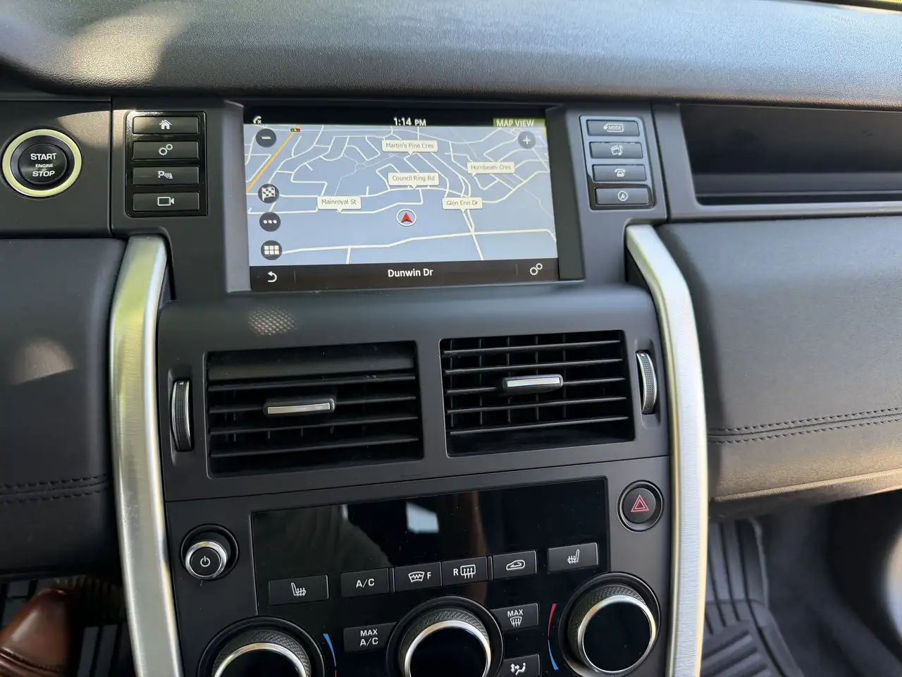 Land Rover Discovery Sport снимка Land Rover Discovery Sport
