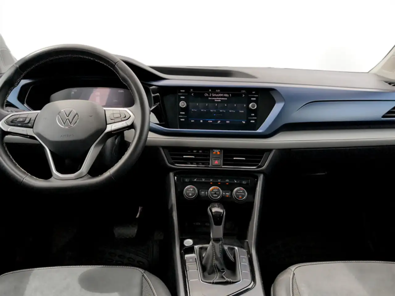 Volkswagen Taos photo Volkswagen Taos