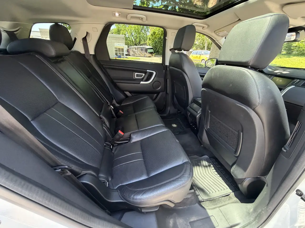 Land Rover Discovery Sport снимка Land Rover Discovery Sport