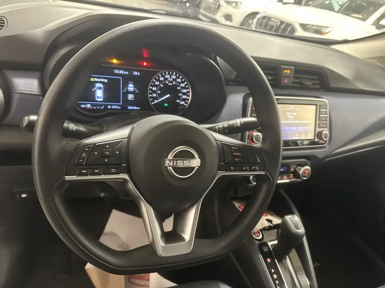Nissan Versa снимка Nissan Versa