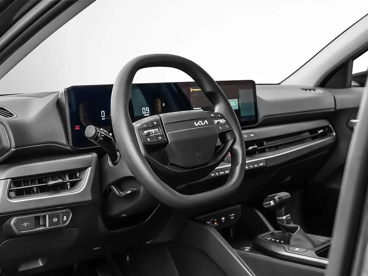 Kia K4 снимка Kia K4