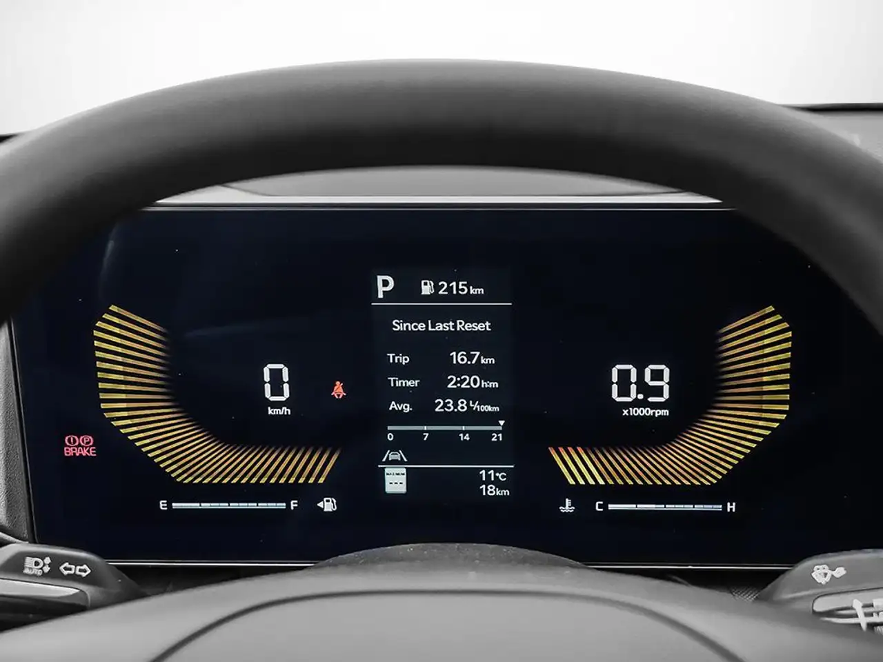 Kia K4 снимка Kia K4