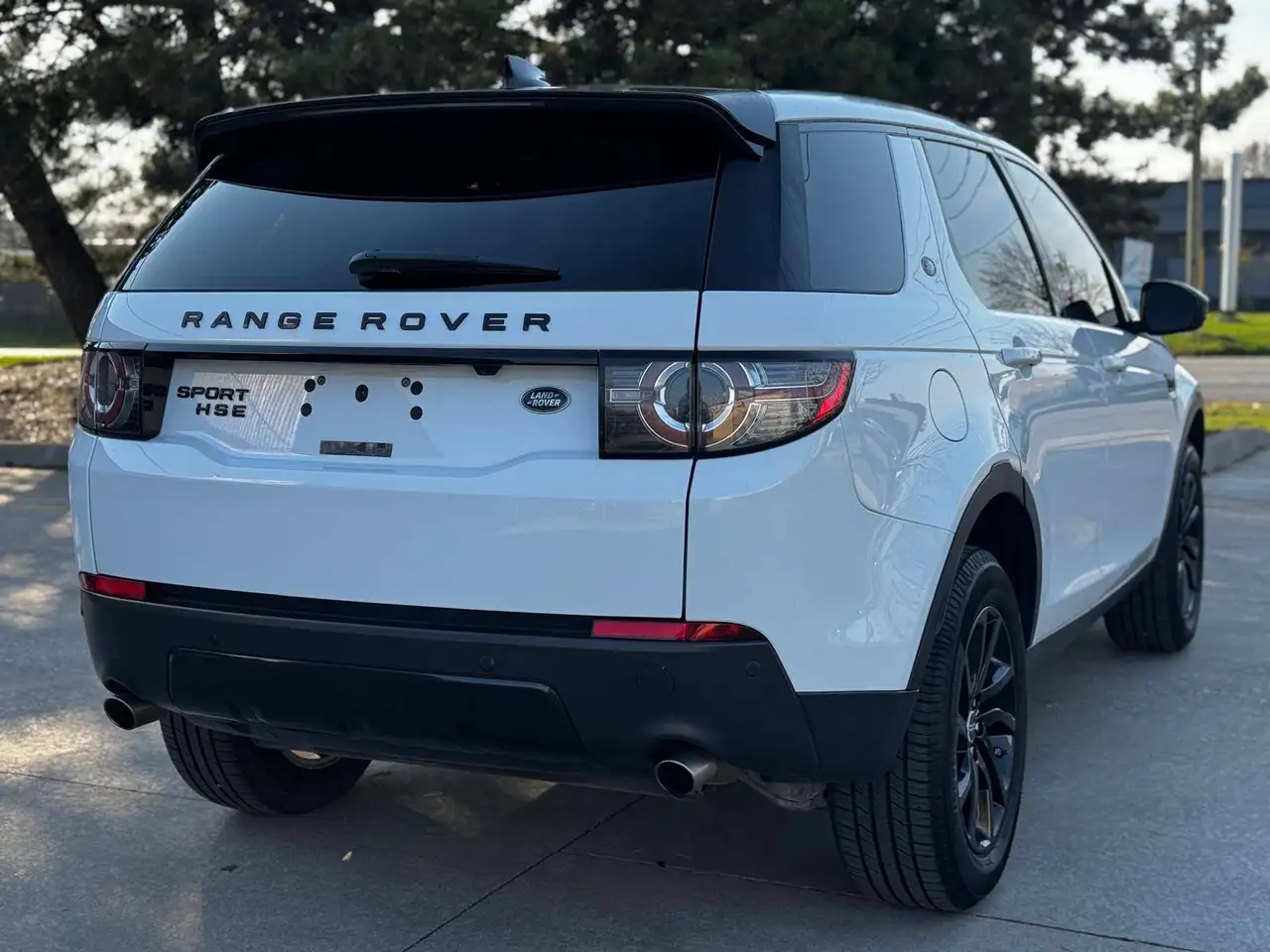 Land Rover Discovery Sport снимка Land Rover Discovery Sport