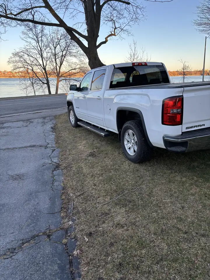 GMC Sierra 1500 снимка GMC Sierra 1500