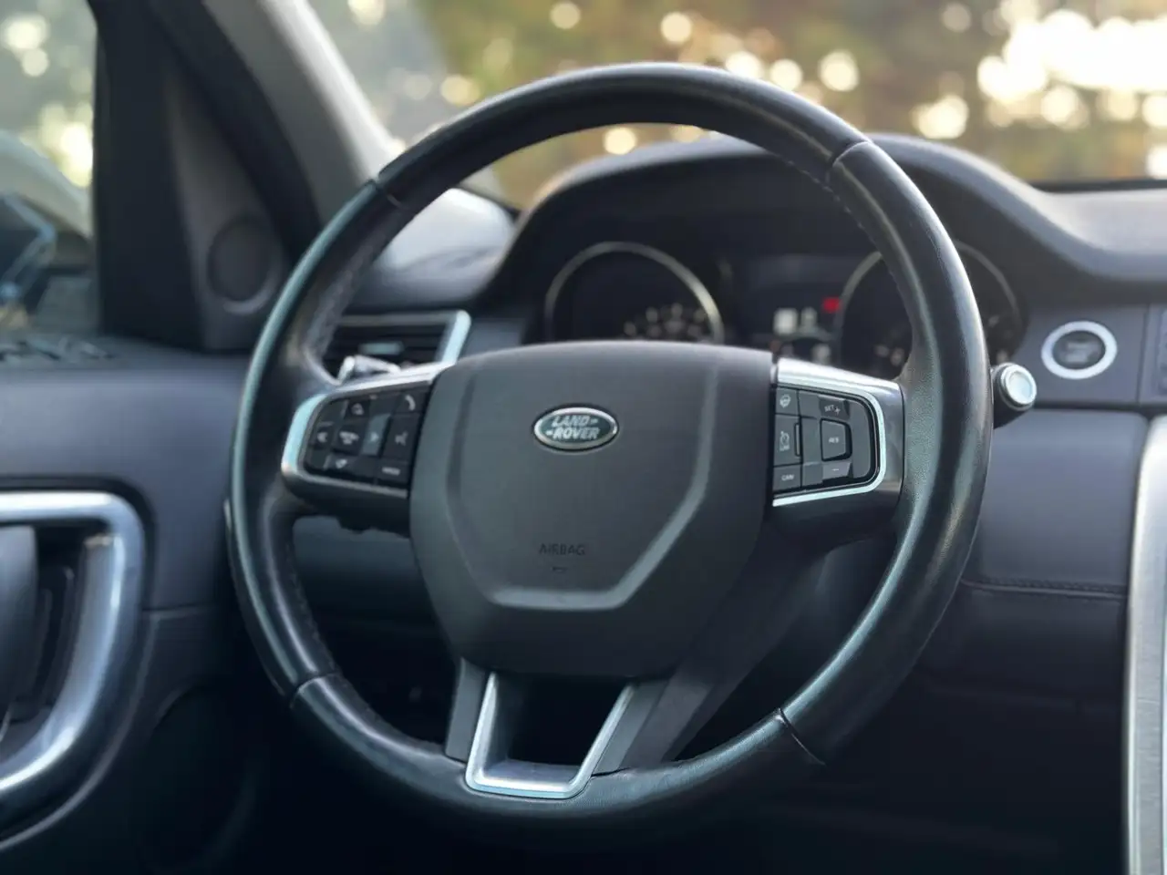 Land Rover Discovery Sport снимка Land Rover Discovery Sport