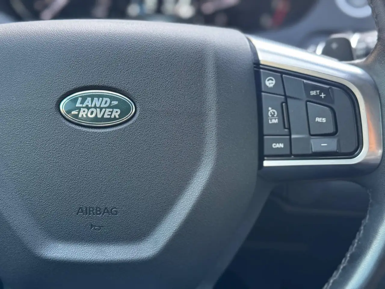 Land Rover Discovery Sport снимка Land Rover Discovery Sport