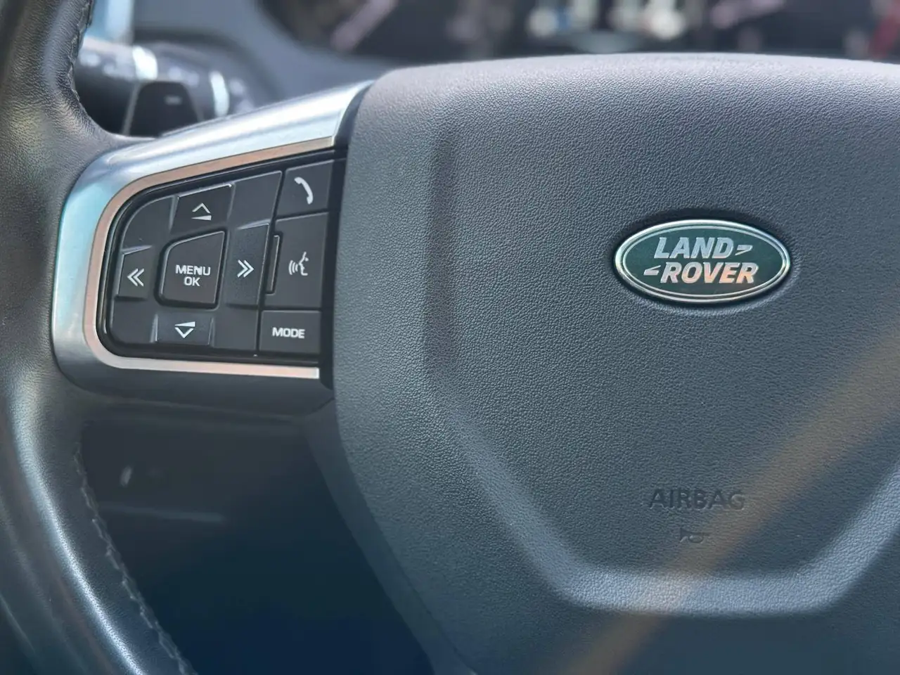 Land Rover Discovery Sport снимка Land Rover Discovery Sport