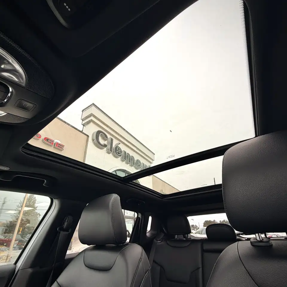 Jeep Compass photo Jeep Compass