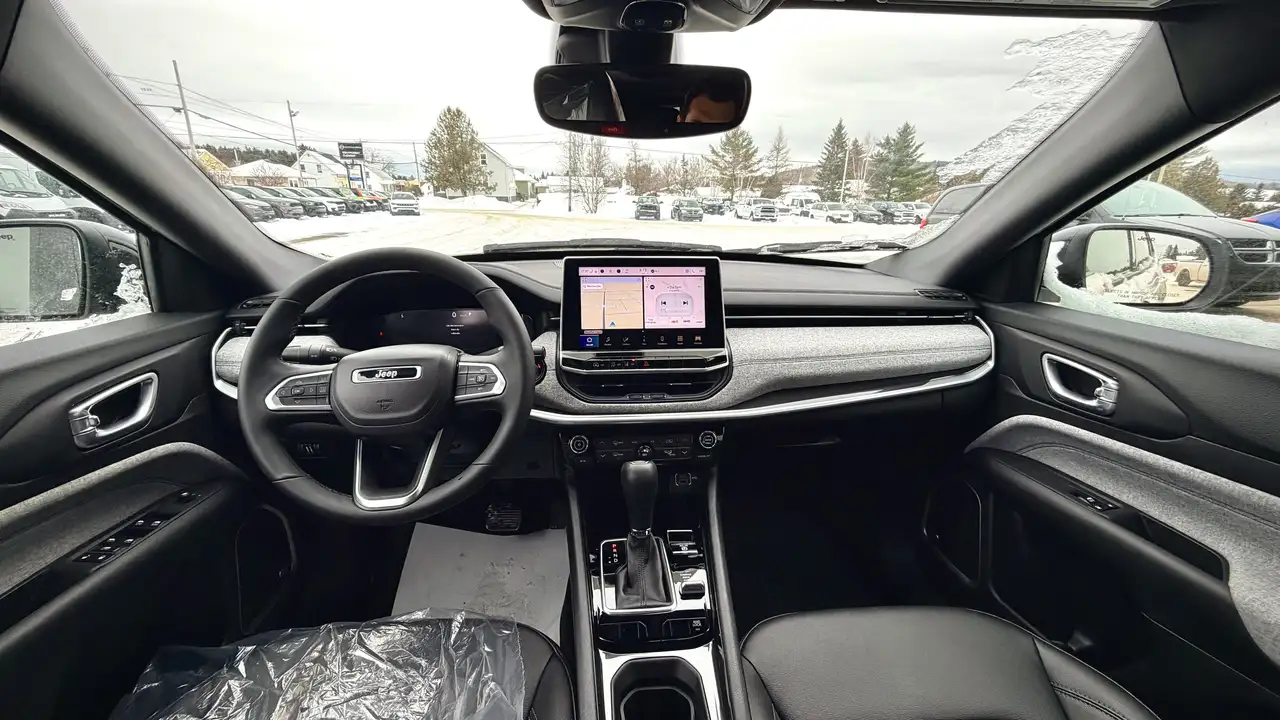 Jeep Compass photo Jeep Compass