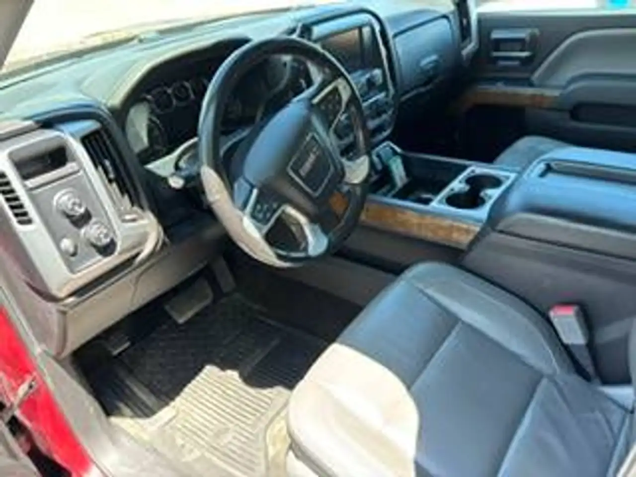 GMC Sierra 1500 снимка GMC Sierra 1500