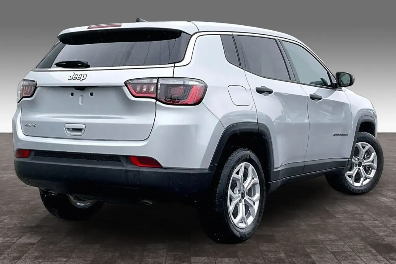 Jeep Compass снимка Jeep Compass