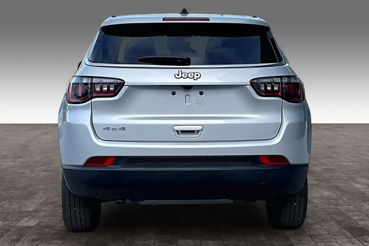Jeep Compass снимка Jeep Compass