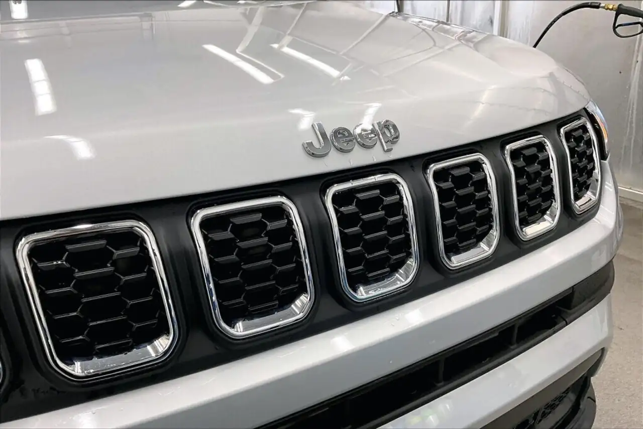 Jeep Compass снимка Jeep Compass