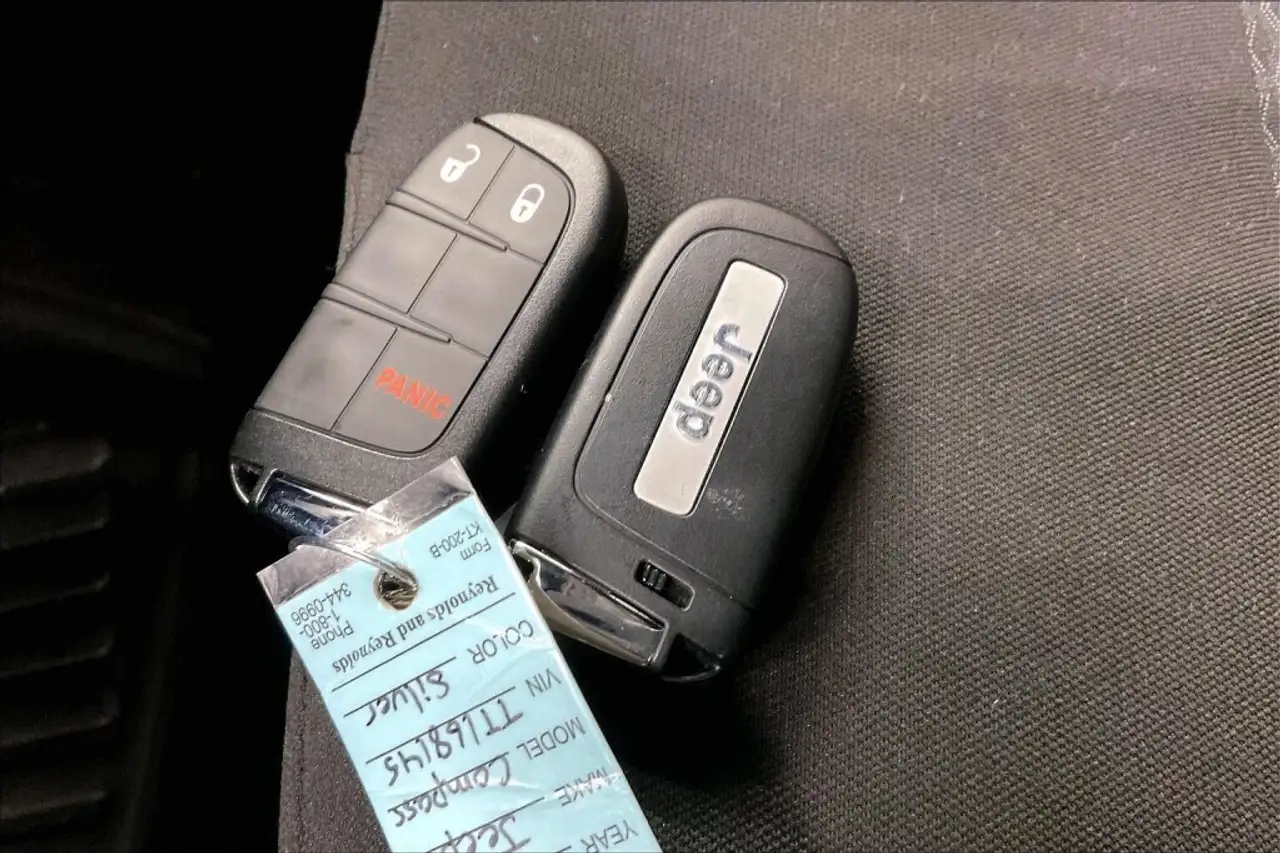 Jeep Compass снимка Jeep Compass