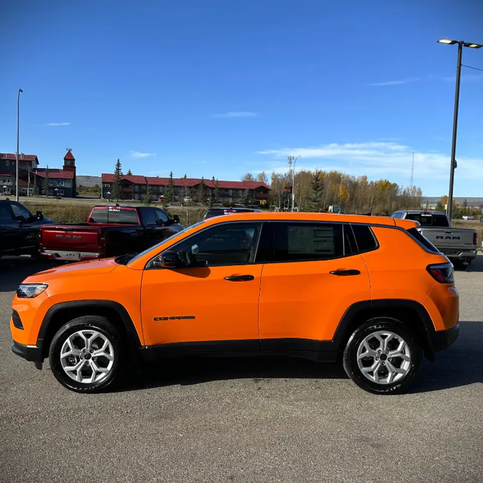 Jeep Compass photo Jeep Compass