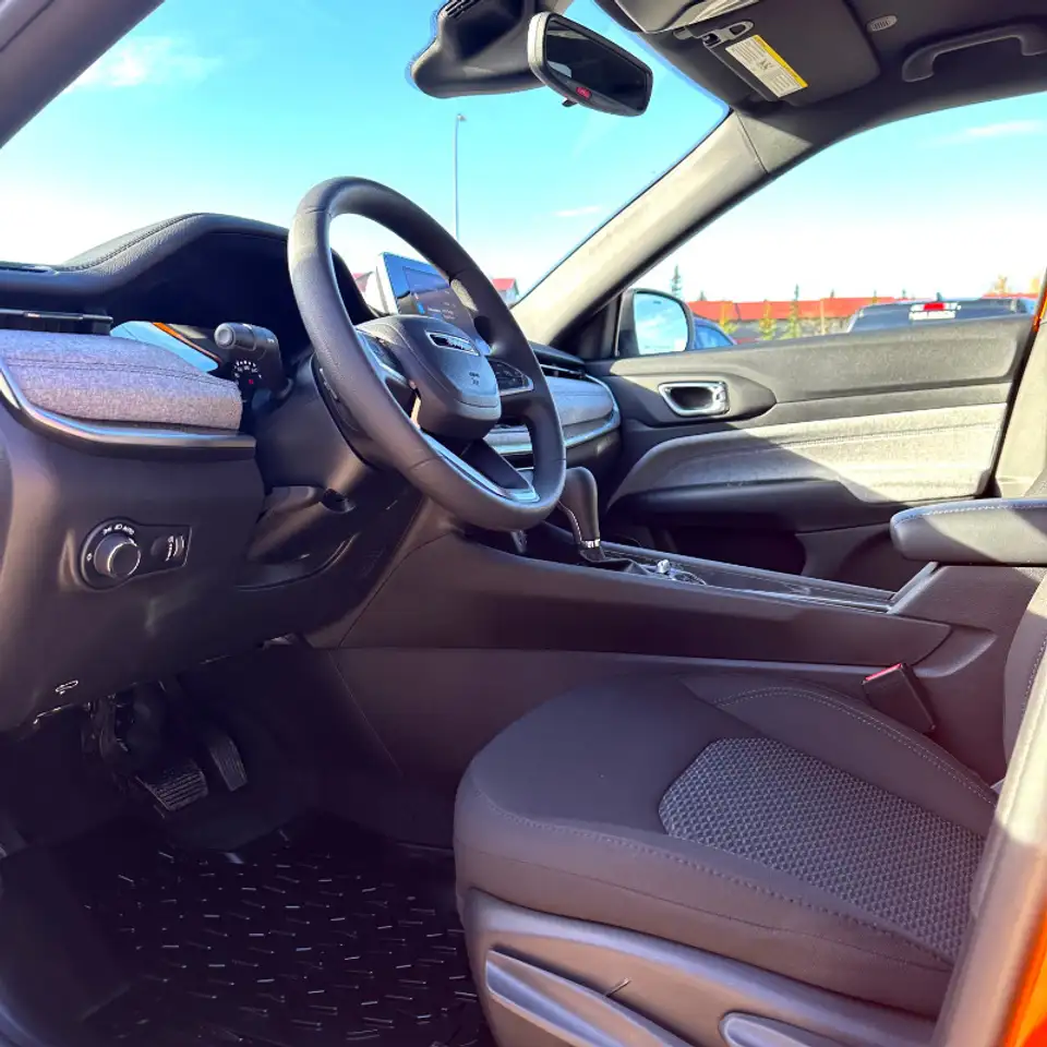Jeep Compass photo Jeep Compass