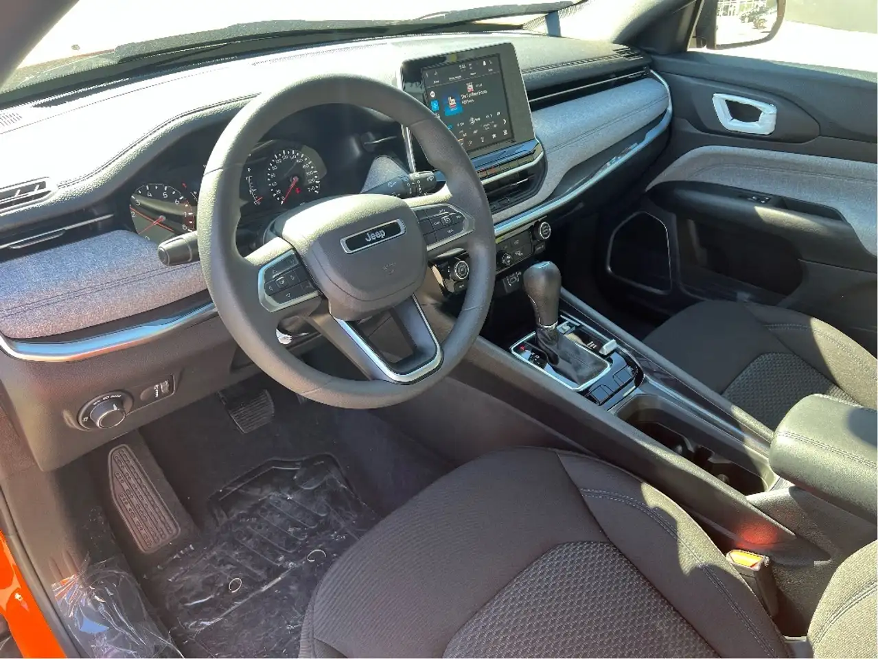 Jeep Compass photo Jeep Compass