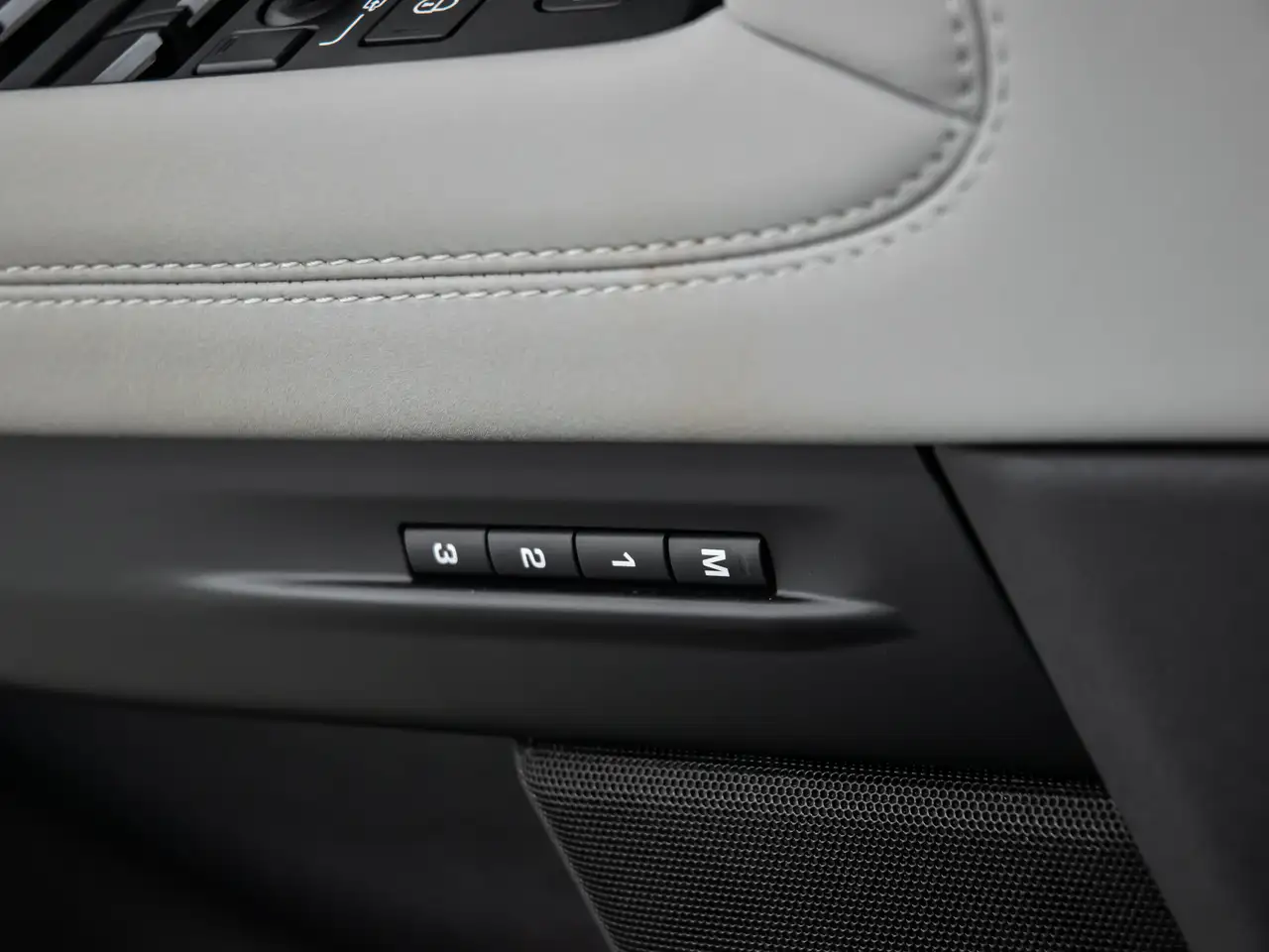 Land Rover Range Rover Evoque снимка Land Rover Range Rover Evoque