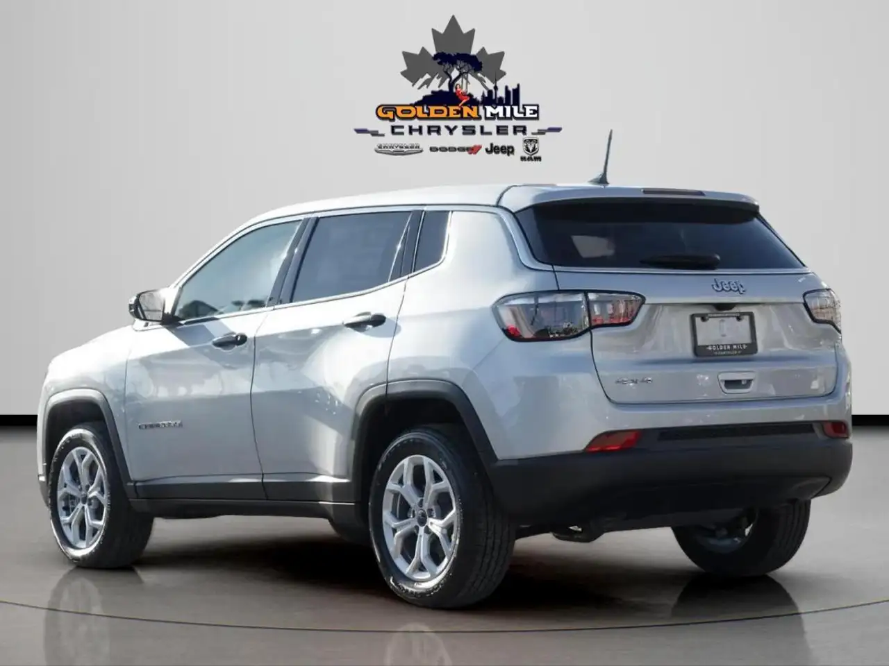 Jeep Compass photo Jeep Compass